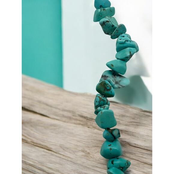 Turquoise Blue Howlite Chip Necklace-21''-Silver Tone Clasp-Boho-Southwest-Beach - Picture 3 of 5
